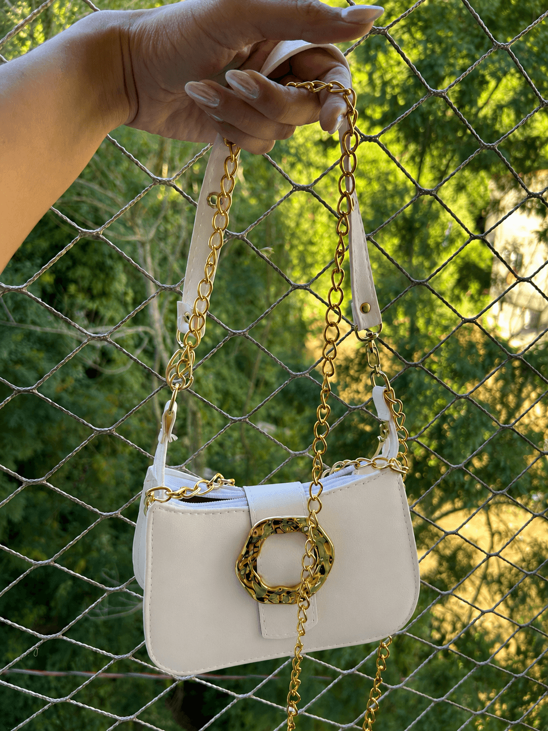 Bolsa fivela branca  — NayStore moda feminina