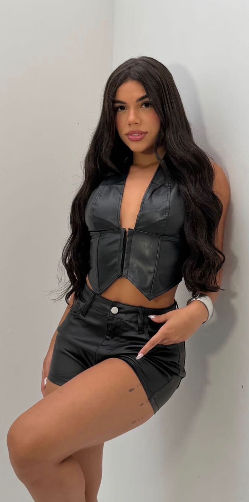 Cropped Couro Preto — NayStore moda feminina